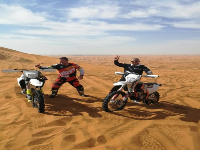 Read more about the article How to Prepare for Your First Desert Dirt Bike Tour Dubai?