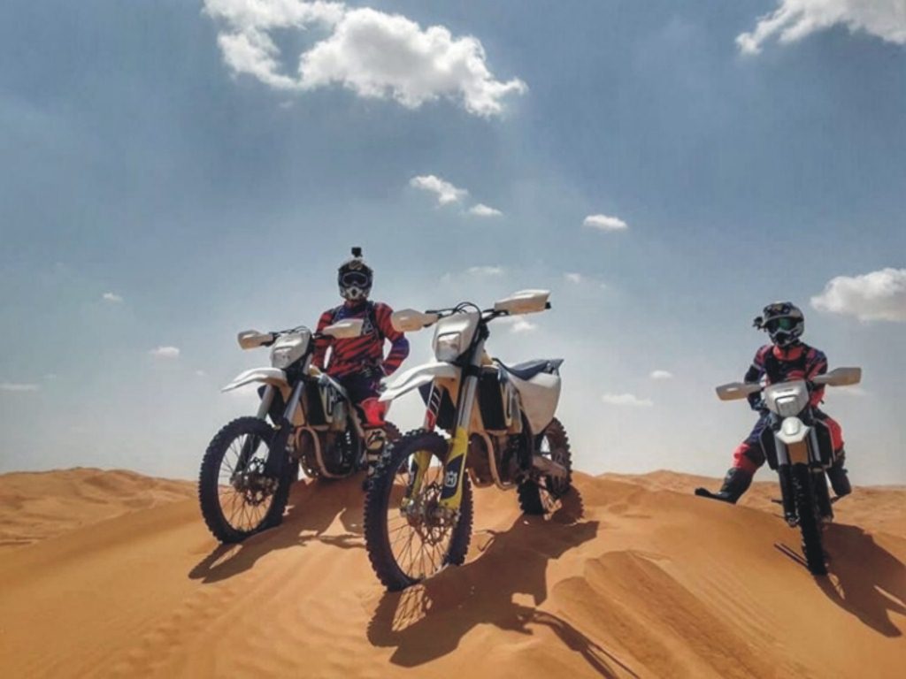 Read more about the article Dirt Bike Tour Dubai (2 Hours)